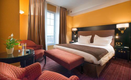 Hotel De La Matelote in บูลอญ-ซูร์-แมร์