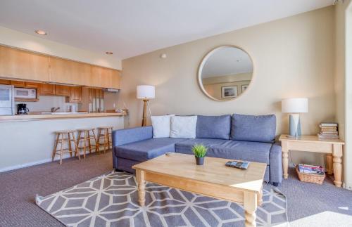 Bird's Nest Suite - main image