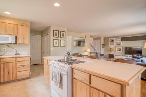 Dara's Beach House - image 9
