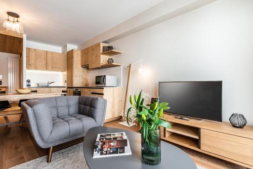 Residence Hameau de Clotaire Alpe d'Huez - by EMERALD STAY - image 4