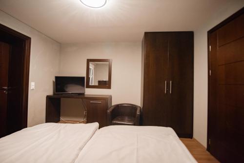 main Appartments - image 9