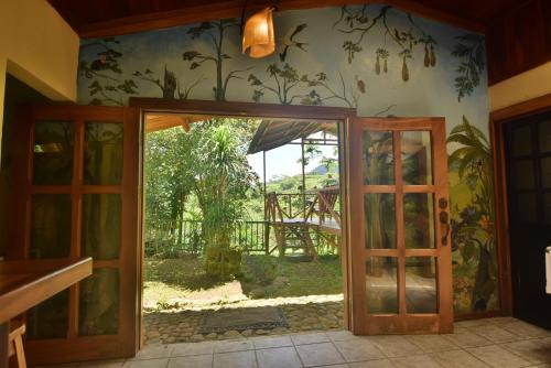 Casa Mirador Private and Cozy house Walking distance from Restaurants and Attractions