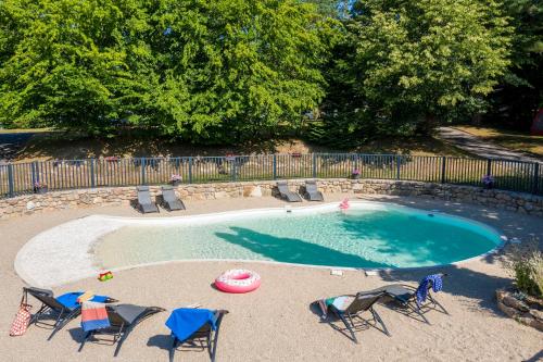 Swimming pool, Camping du Lac in Marcillac-la-Croisille