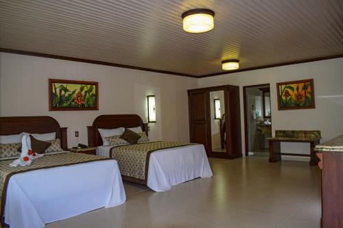 Hotel Los Lagos Spa & Resort Hotel Los Lagos Spa & Resort is perfectly located for both business and leisure guests in La Fortuna. The hotel has everything you need for a comfortable stay. Room service, meeting facilities, busine