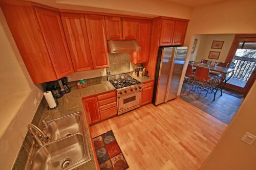 Red Quill Village 206 - image 2