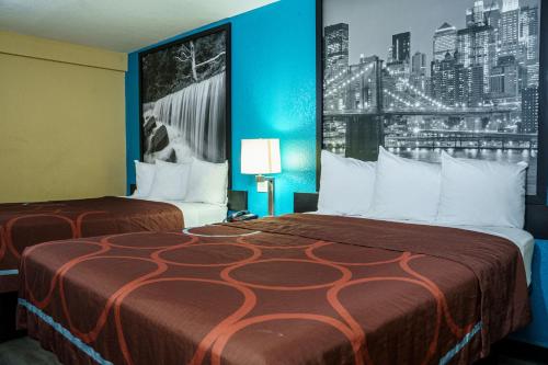 2 double beds