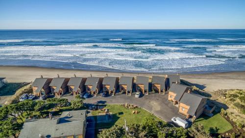 Breakers Beach House 1 - Meredith Lodging - Tap to explore photos