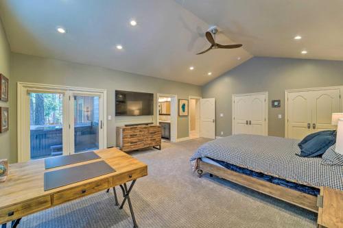 Quiet Tahoe Area Retreat with Private Hot Tub! - image 8