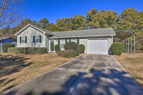 Beaufort Pad with Patio 3 Blocks to Waterfront!