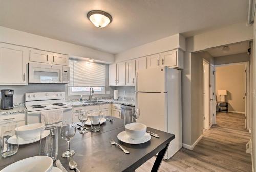Newly Updated Appleton Apt 2 Mi to Downtown! - image 6