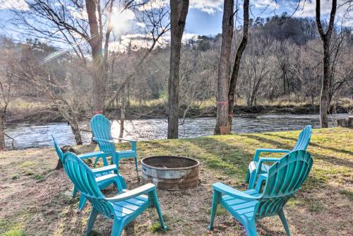 Birds Nest at Ela Camp A Hidden Gem of Bryson! in Bryson City, USA