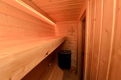 FLANDERS LOFT Luxury Apartment with sauna in 鄧吉文