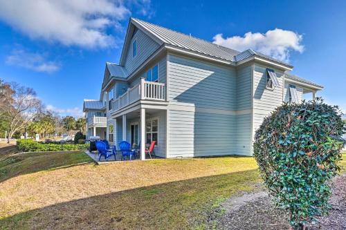Charming Bermuda Bay Hideaway with Game Room! - image 10