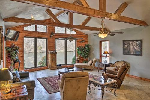 Waterfront Hollister Retreat with Dock and Game Room! in Hollister, USA