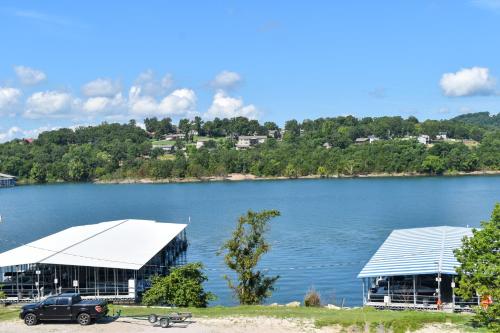 Table Rock Resorts at Kimberling Inn - image 11