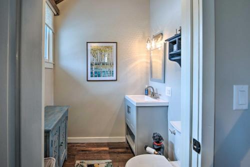 Chic Village of Loon Getaway Less Than 1 Mi to Slopes - image 6