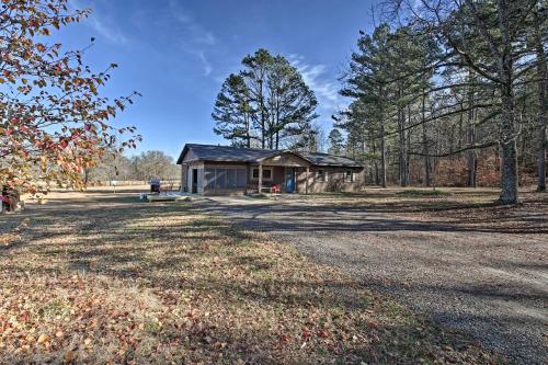 Secluded Boles Home Near River Pets Welcome!