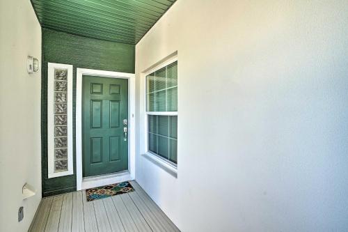 Coastal Condo with Pool in South Padre Island!