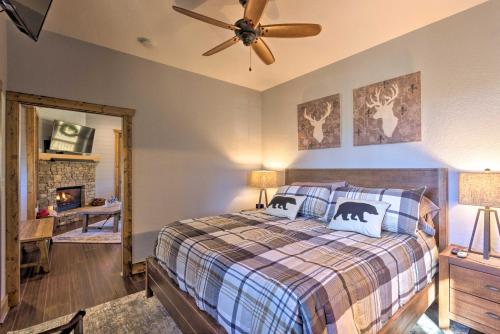 Modern Cabin with Deck, Grill and Chinquapin Amenities