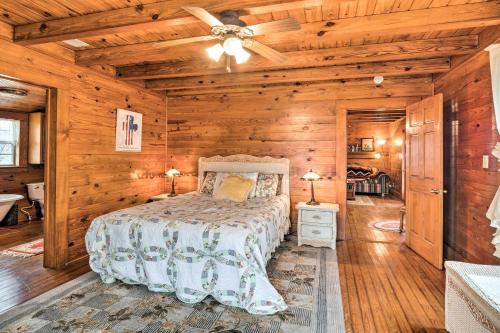 Charming Rustic Guest Home on 100-Acre Ranch - image 2