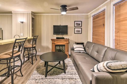 Cozy Ski Escape Walk to Angel Fire Resort! - image 2