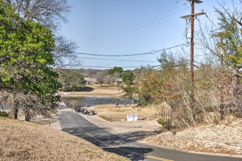 Chic Southwestern Escape 1 Mi to Dtwn Salado