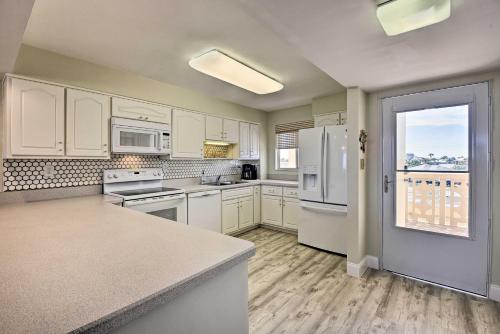 Oceanfront Condo Walk to Flagler Ave Shops! - image 6