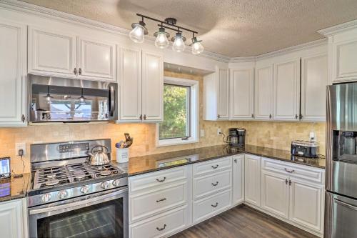 North Carolina Vacation Rental with Fire Pit and Grill in Canton, USA