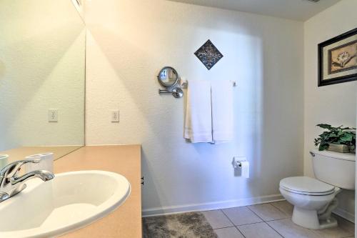 Kissimmee Resort Townhome with Cocktail Pool! - image 8
