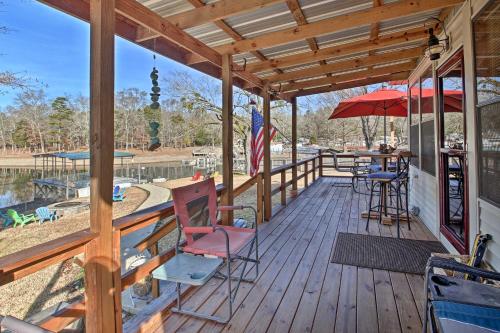 Waterfront Lake Hamilton House with Boat Dock! Hot Springs