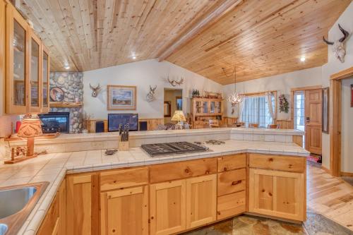 Wallowa with Western Charm - image 2