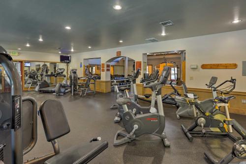 Cozy Northstar Village Condo Walk to the Gondola! - image 43