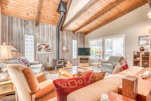 Kami's Beach House - image 3