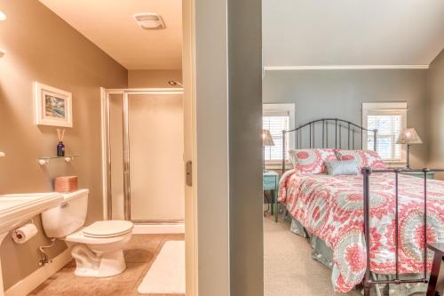 Olivia's Park Place - image 9