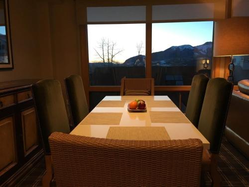 Franz Klammer 3 Bedroom by Luxury Mountain Destinations in Telluride, USA