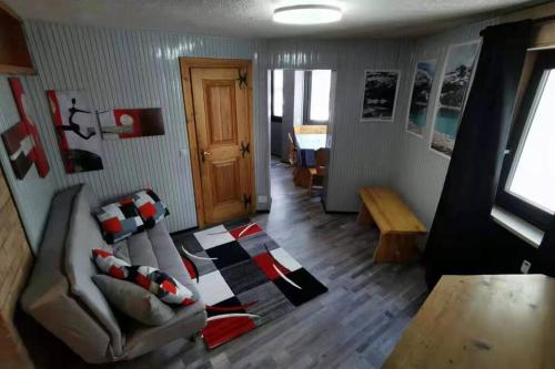 Newly modern apartment in the Heart of CERVINIA