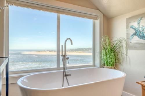 Cliff House - Waldport in วัลด์พอร์ต (OR)