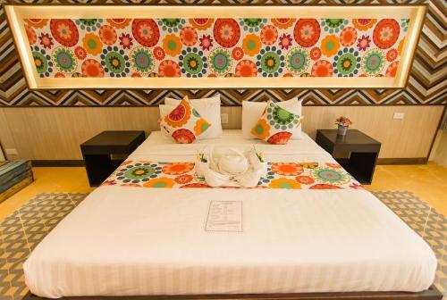 Good Times Resort, Tha Muang