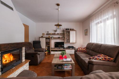 Holiday Home Tisa in Vrelo Koreničko