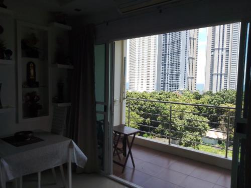 Wongamat Privacy Condo Apartments