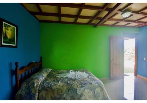 Cabinas Los Tucanes Private Room #4 with Volcano view, Fortuna (foto 6)