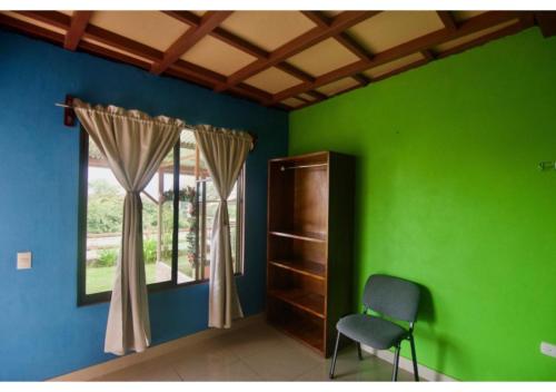 Cabinas Los Tucanes Private Room #4 with Volcano view, Fortuna (foto 7)