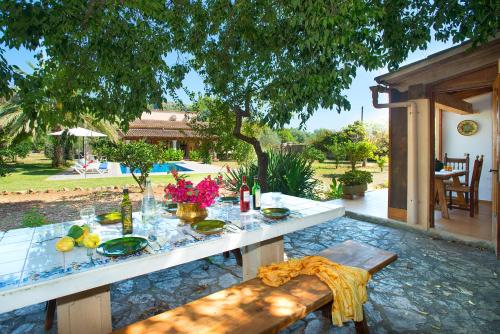 Charming Villa Cati with New Pool - image 11