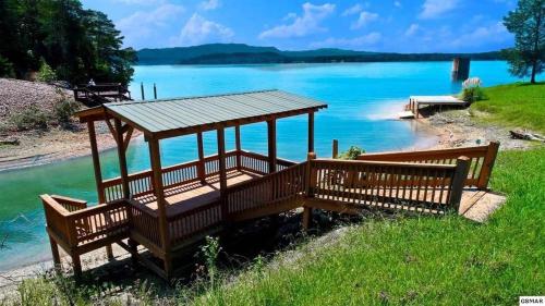 Free Xplorie Attractions Every Day! - Hidden Cove - image 4
