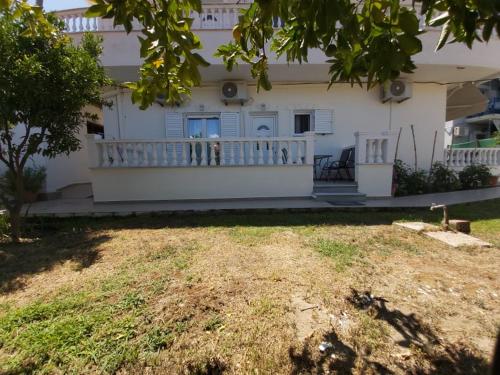 Konstantinos Apartments in Ammoudia