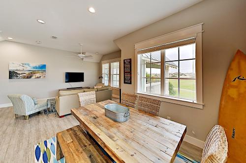 All-Suite End Unit - Steps to Palmilla Beach Pool townhouse - image 4