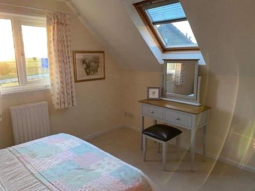 Guestroom, Lovely 1-Bed House in Stirling in Cambusbarron