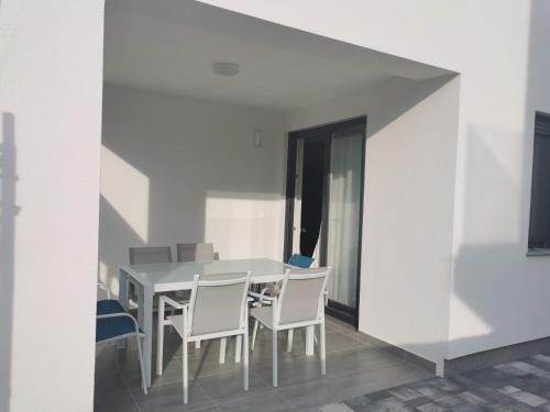 PALMandre (Pag Apartment Luxurious), Mandre (Foto 9)