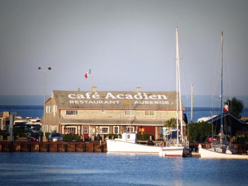 Auberge Café Acadien