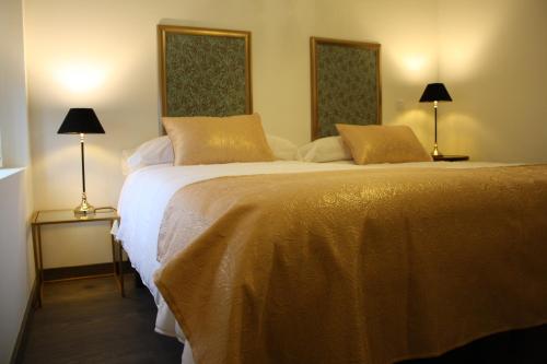 Two-Bedroom Apartment image 9